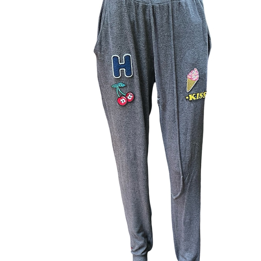 Heart & Hips gray small joggers